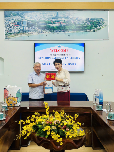 Trường Đại học Nha Trang mở rộng hợp tác nghiên cứu công nghệ thực phẩm và chitin chitosan cùng Đại học Quốc gia Sunchon (Hàn Quốc)